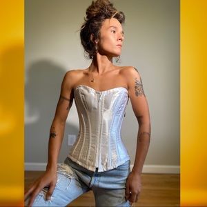 White satin corset with boning xs